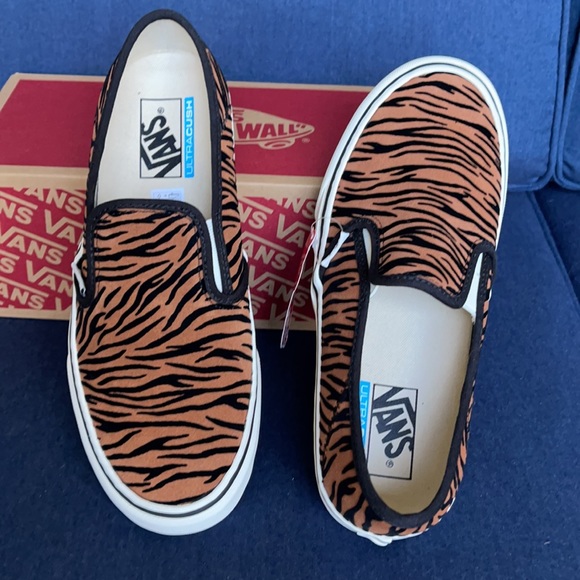 Vans Slip-On SF Animal Stripes Black/Marshmallow WMNS - Picture 13 of 16